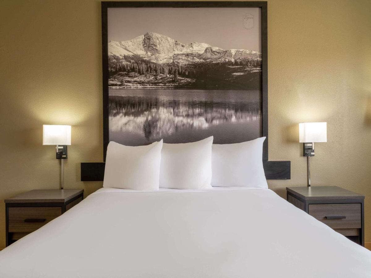 Hotel Super 8 By Wyndham Clinton Extérieur photo