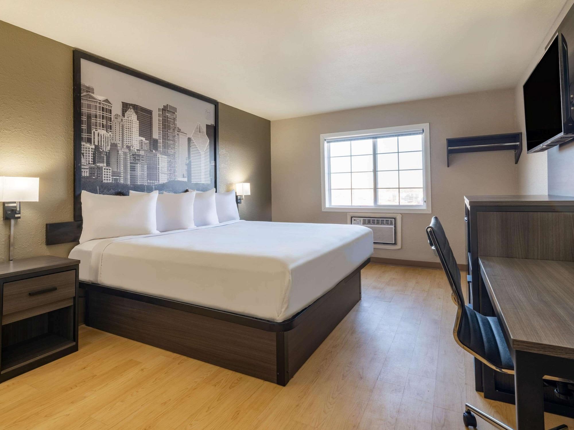 Hotel Super 8 By Wyndham Clinton Extérieur photo